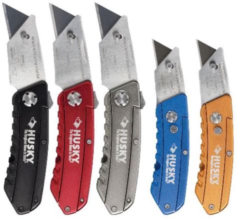 Husky utility knife - Standard-size utility knife is perfect for a wide range of tasks, such as cutting carpet or rope. Folding design with open/close button for safety. Adjustable to multiple blade …